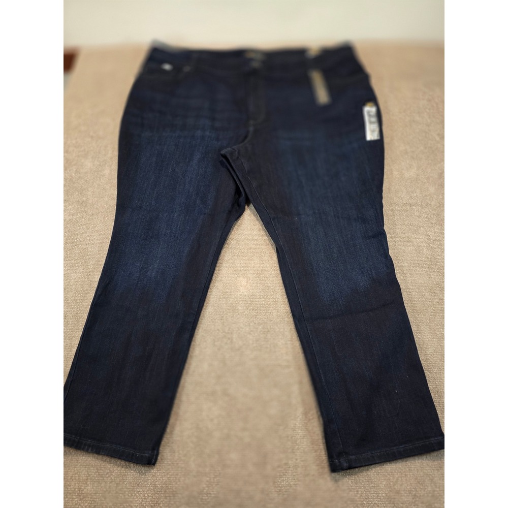 NWT Lee Relaxed Fit Straight Leg Jeans Niagara Wash 28W Petite Mid Rise